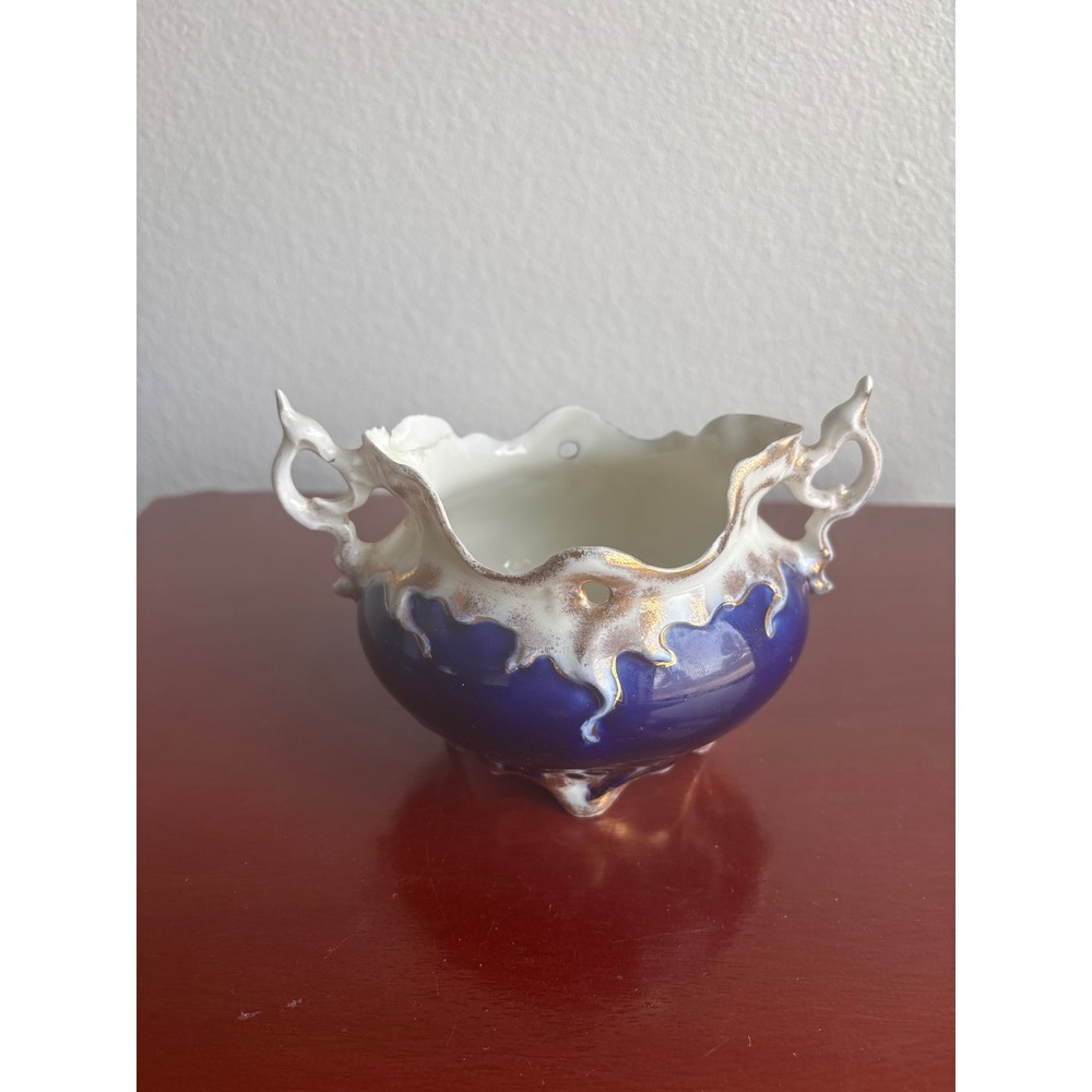 Vintage Cobalt Blue Porcelain Footed Sugar Bowl Gold Gilt Scalloped Rim 162/2